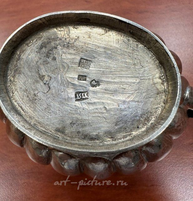 Русский серебряный молочник. Россия, 1830 год.