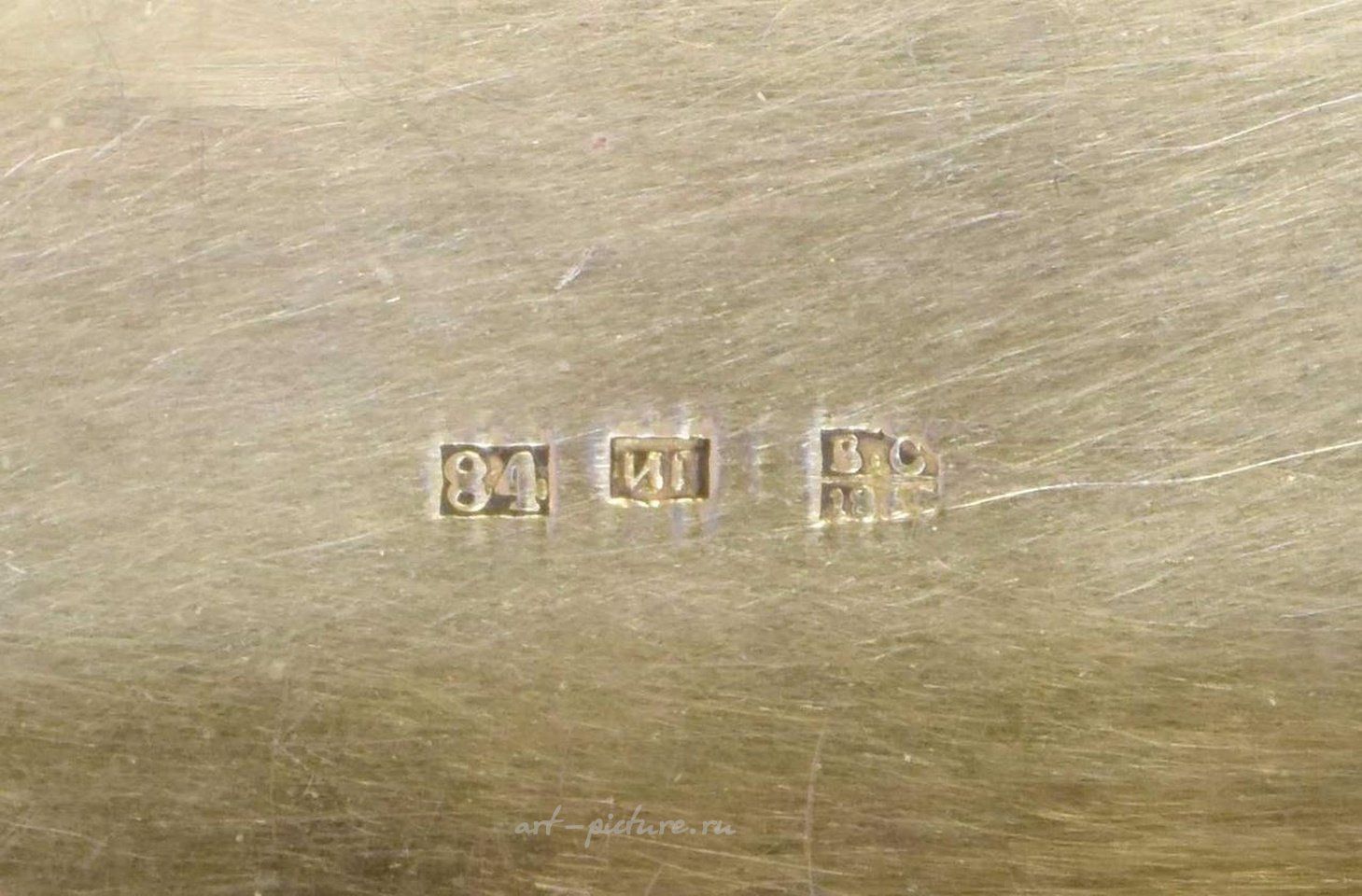 Russian silver , Russian silver snuffbox with a niello architectural landscape...