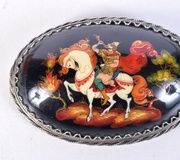 Русская икона с серебряным монтажом на дереве. 18 см x 14 см.