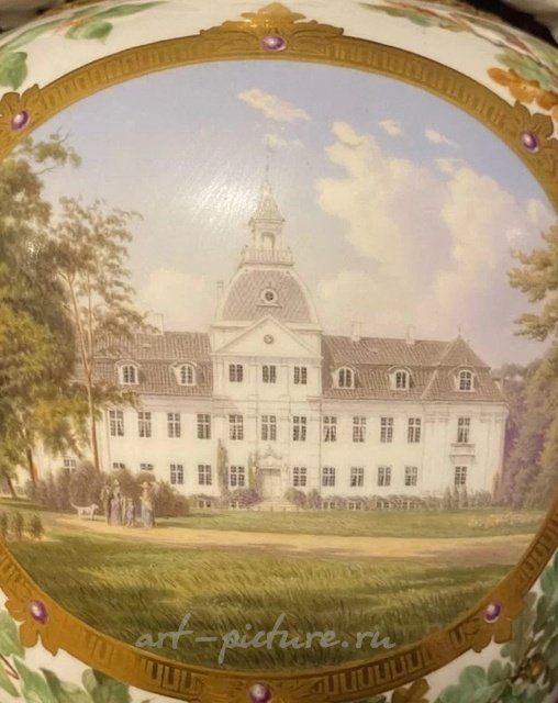 Royal Copenhagen ваза 19 век