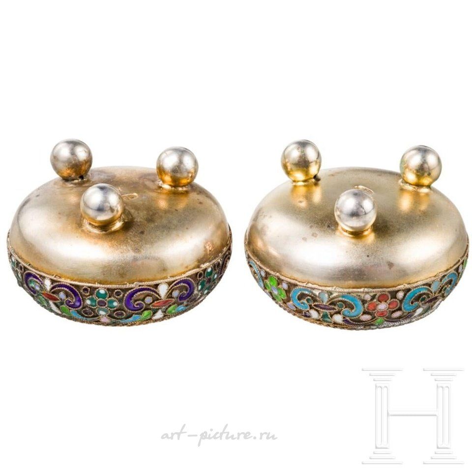 Русское серебро , Две солонки с ложками
