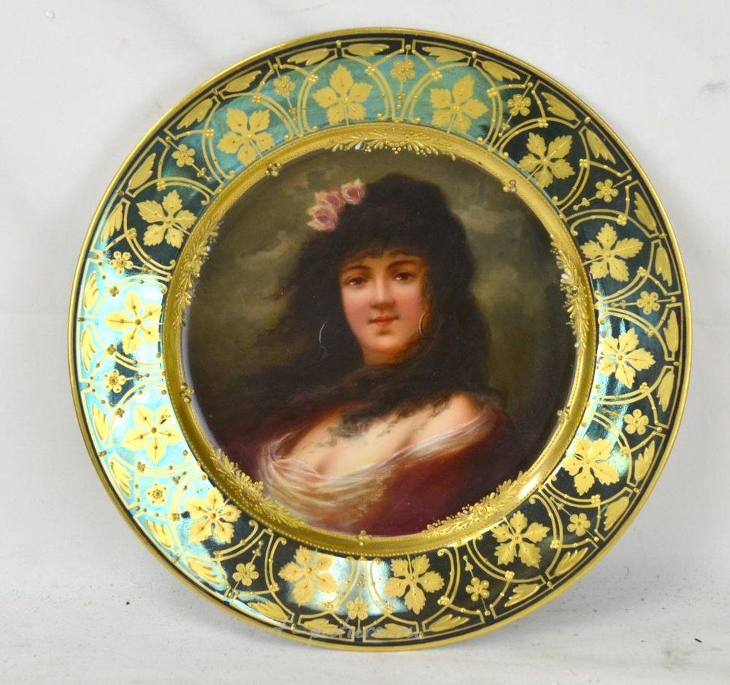 Royal Vienna , Royal Vienna тарелка с портретом дамы