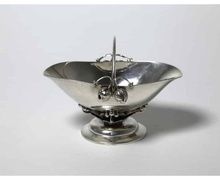 Серебряная вазочка в стиле арт нуво. Дания, г. Копенгаген, Georg Jensen, 1933-1944 гг.