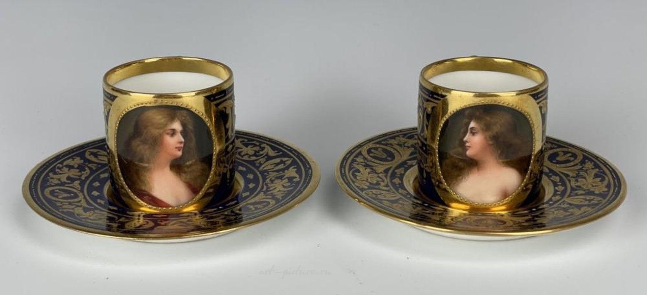 Royal Vienna , Фарфоровая пара Royal Vienna Wagner, около 1900 года, в отличном состоянии. Оценка - 1 500-2 000 долларов.