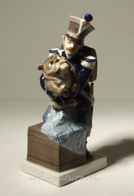 Солдат и Собака. Дания, г. Копенгаген, Royal Copenhagen