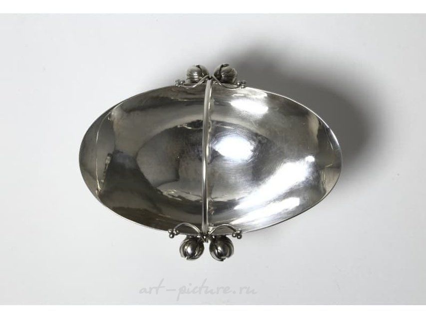 Серебряная вазочка в стиле арт нуво. Дания, г. Копенгаген, Georg Jensen, 1933-1944 гг.