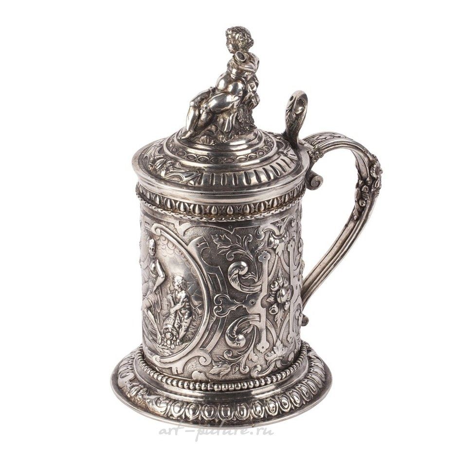 Русское серебро , Литая серебряно-позолоченная кружка