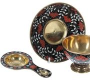 Русская серебряная чашка и блюдце с позолотой и клоизоне, украшенные...