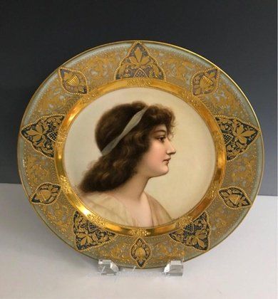 Royal Vienna,  {obj.name}}