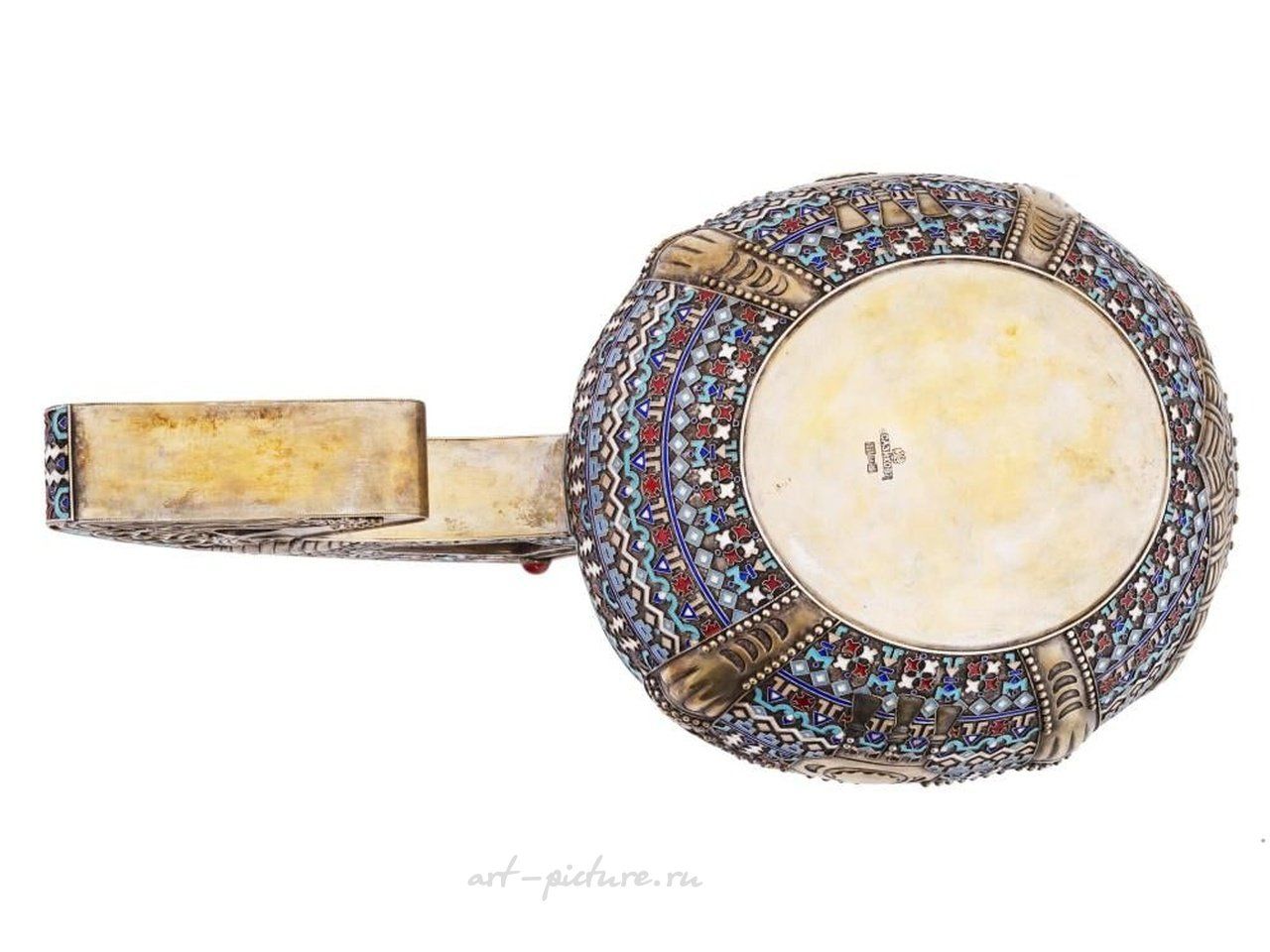 Русское серебро , Русский серебряный ковш с позолотой и эмалью