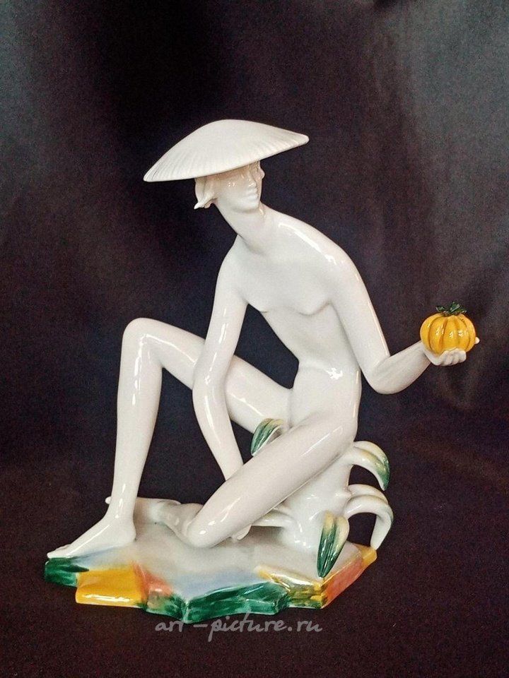 Royal Vienna Porcelain , ROYAL VIENNA - Art Deco Female Porcelian Nude Figure