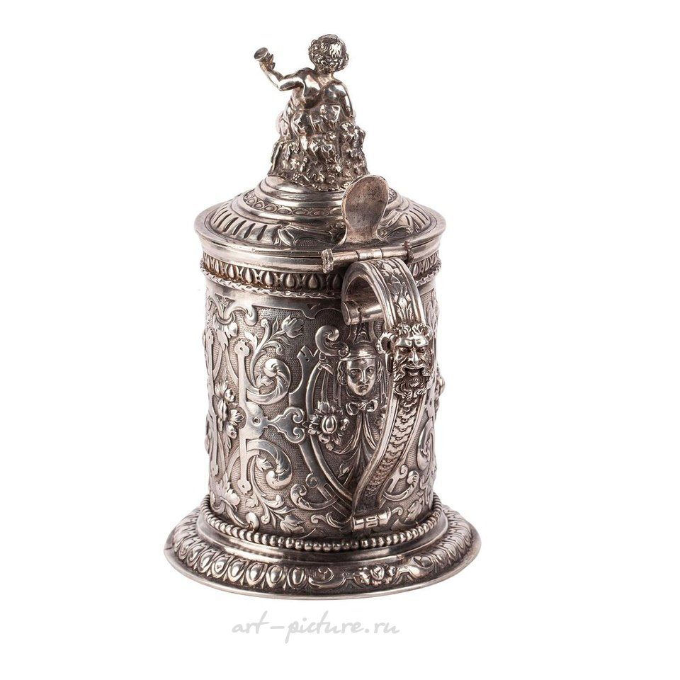 Русское серебро , Литая серебряно-позолоченная кружка