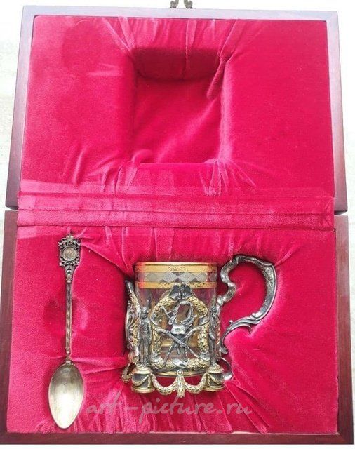 Серебряный подстаканник, золочение, ложка, военная тематика