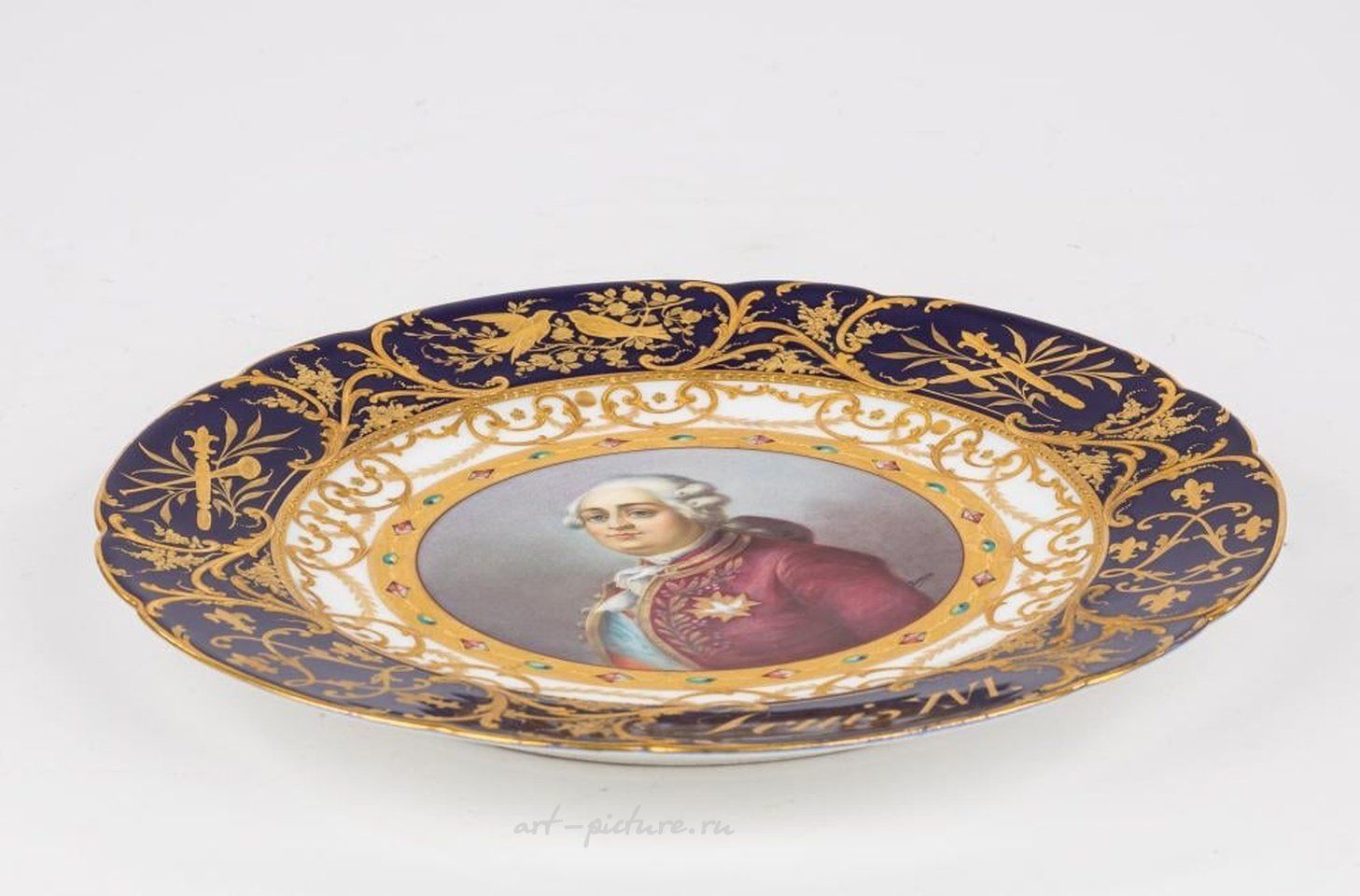 Royal Vienna , Фарфоровая тарелка Севра и Вены