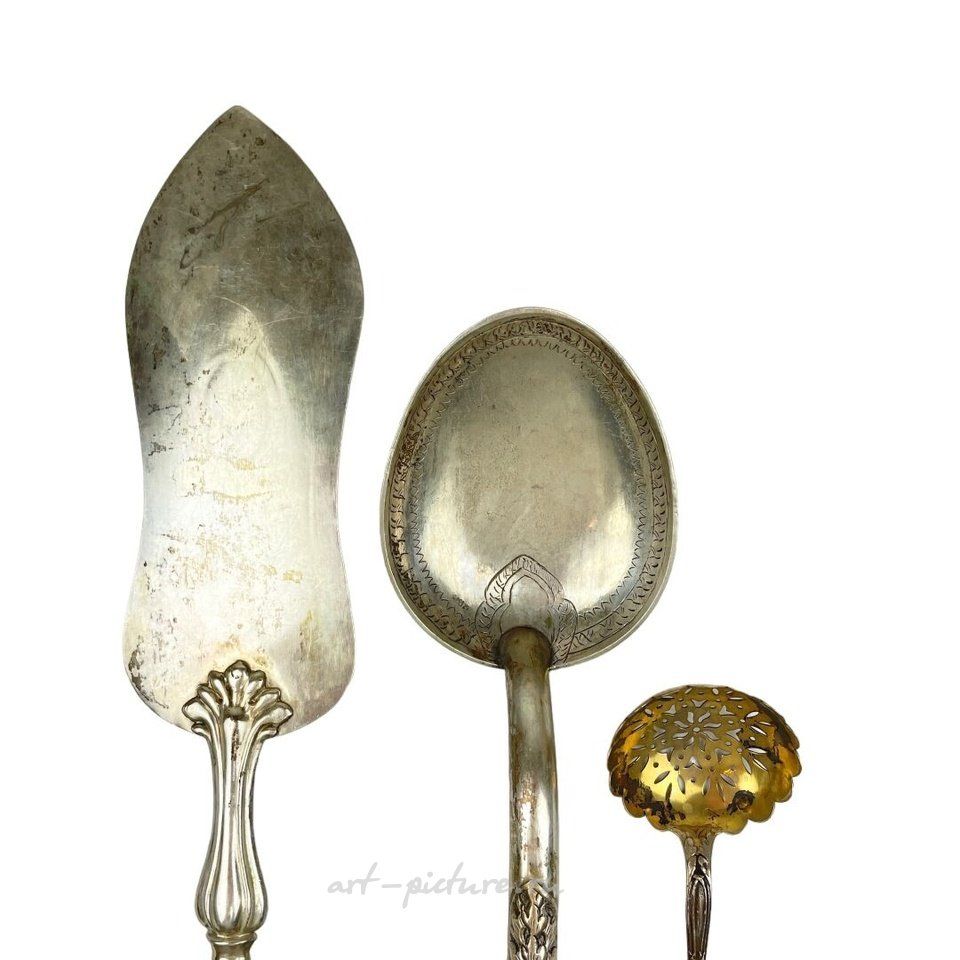 Russian silver , FRANCE - 19th and 20th century
Lot of mismatched...