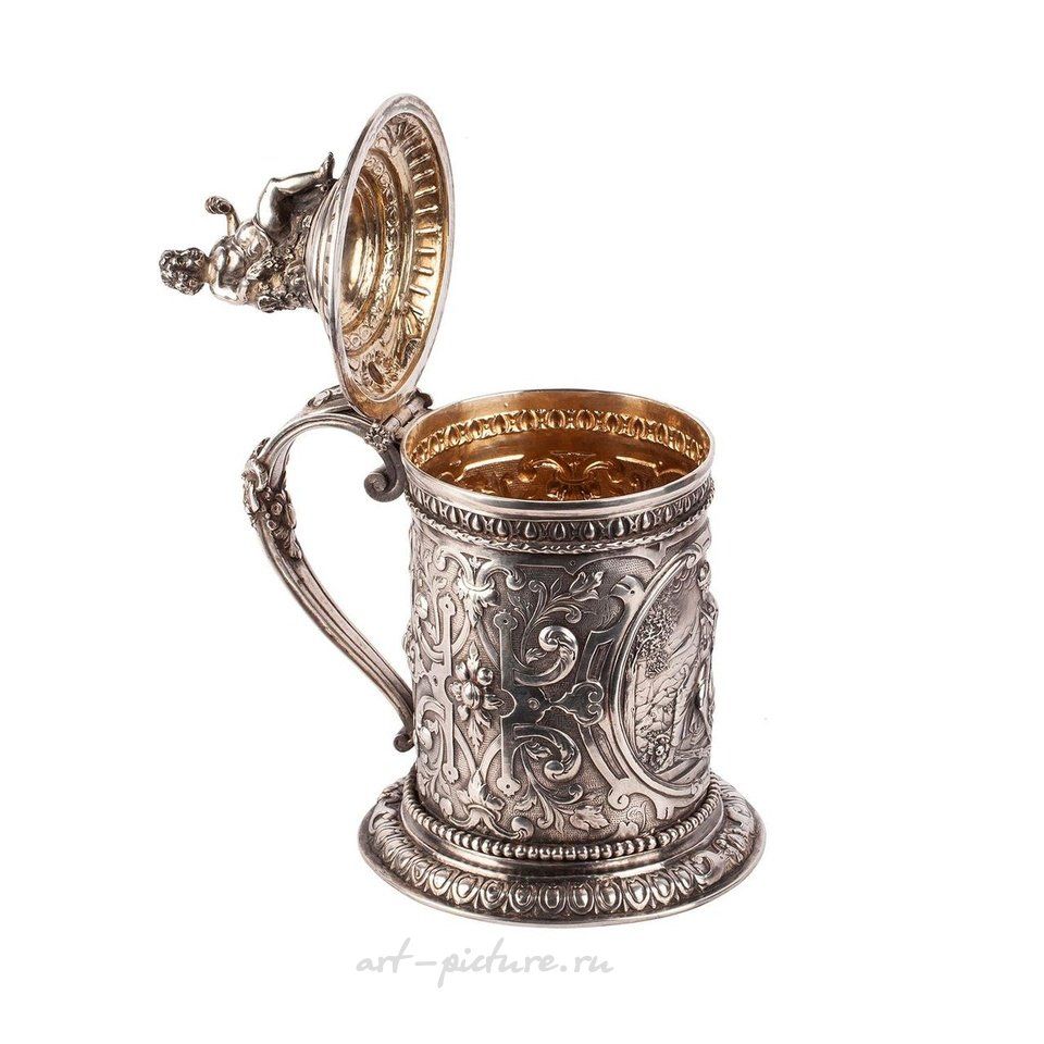 Русское серебро , Литая серебряно-позолоченная кружка