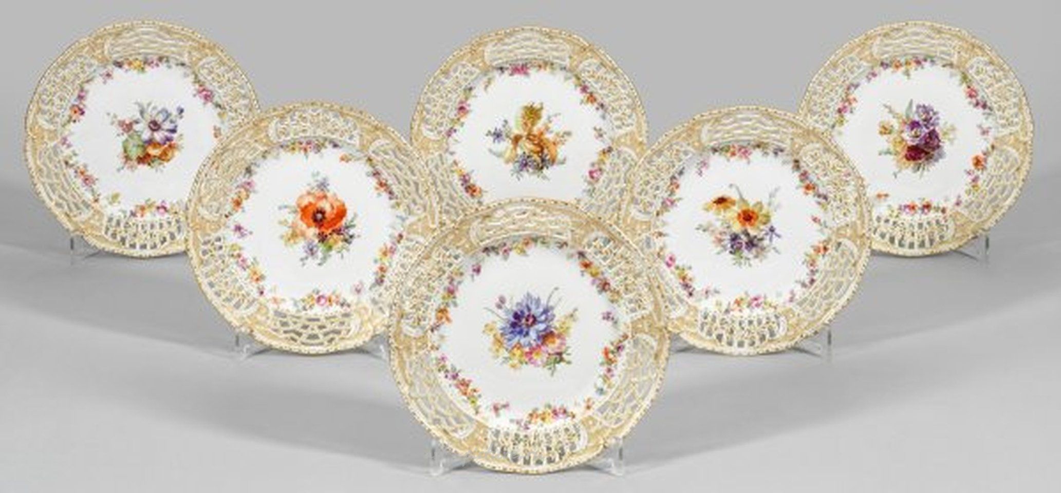 Six dessert plates with flower paintings from the KPM Berlin.