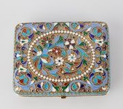 Серебряный эмалированный сигаретный кейс русского производства 1898-1908 гг.