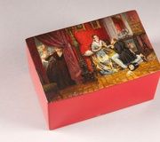Шкатулка "Неравная пара" из папье-маше и лака