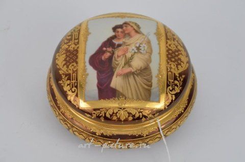 Royal Vienna, Королевская вена: фарфоровая шкатулка с изображением двух девственниц