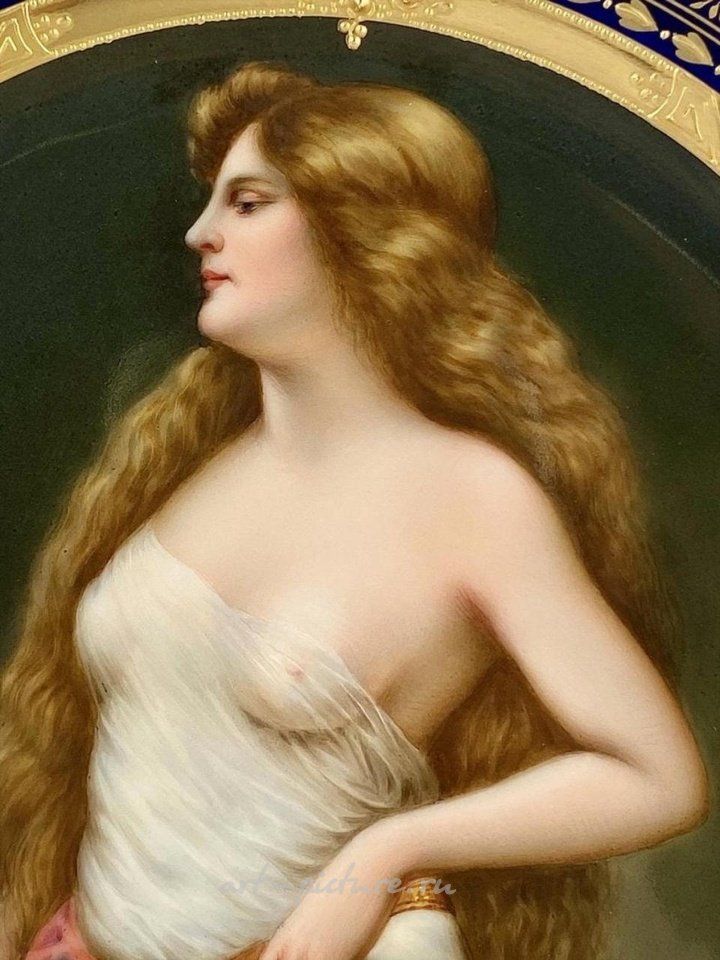 Royal Vienna , Фарфоровая тарелка "Royal Vienna" около 1900 года