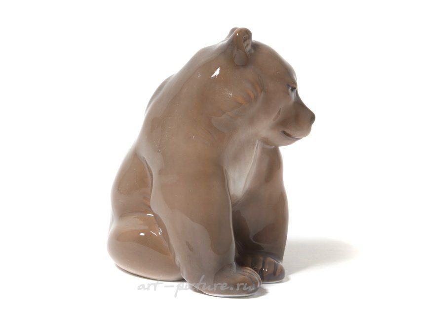 Медведь на корточках. Дания, г. Копенгаген, Royal Copenhagen, 1923-1928 гг.