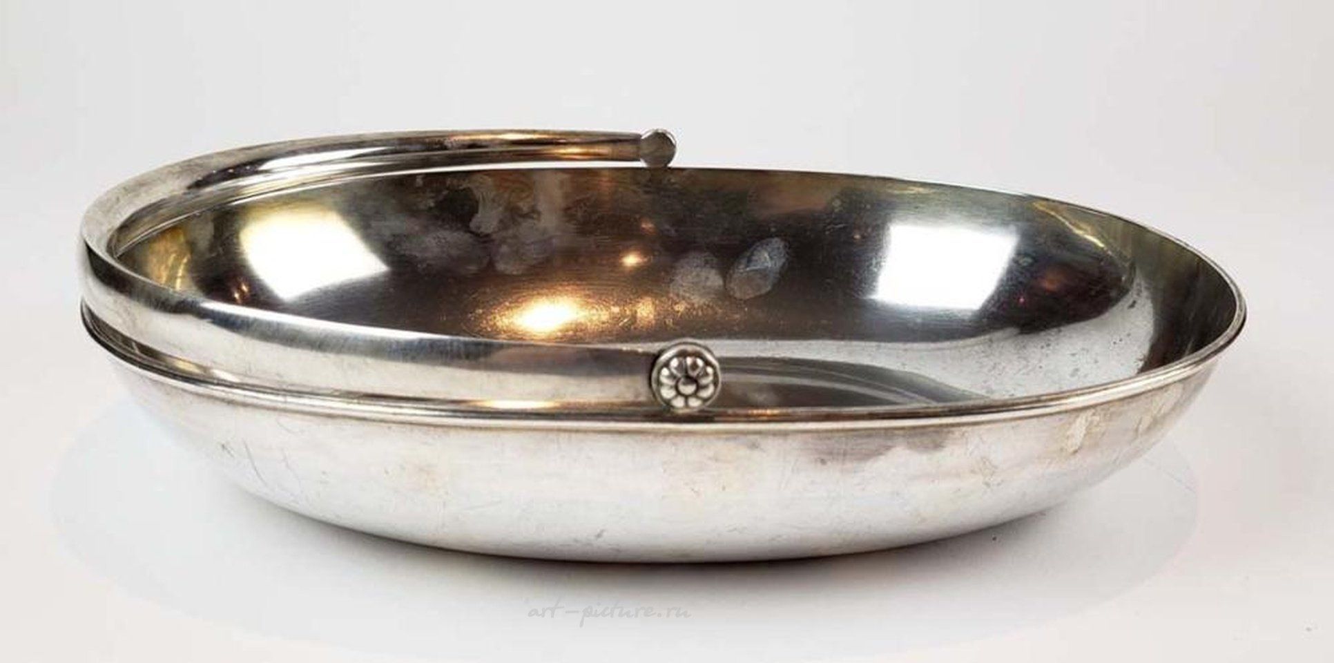 Русское серебро , Русская серебряная чаша 84 (Фаберже)