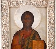 Икона Христа Пантократора с серебряно-золоченым и...