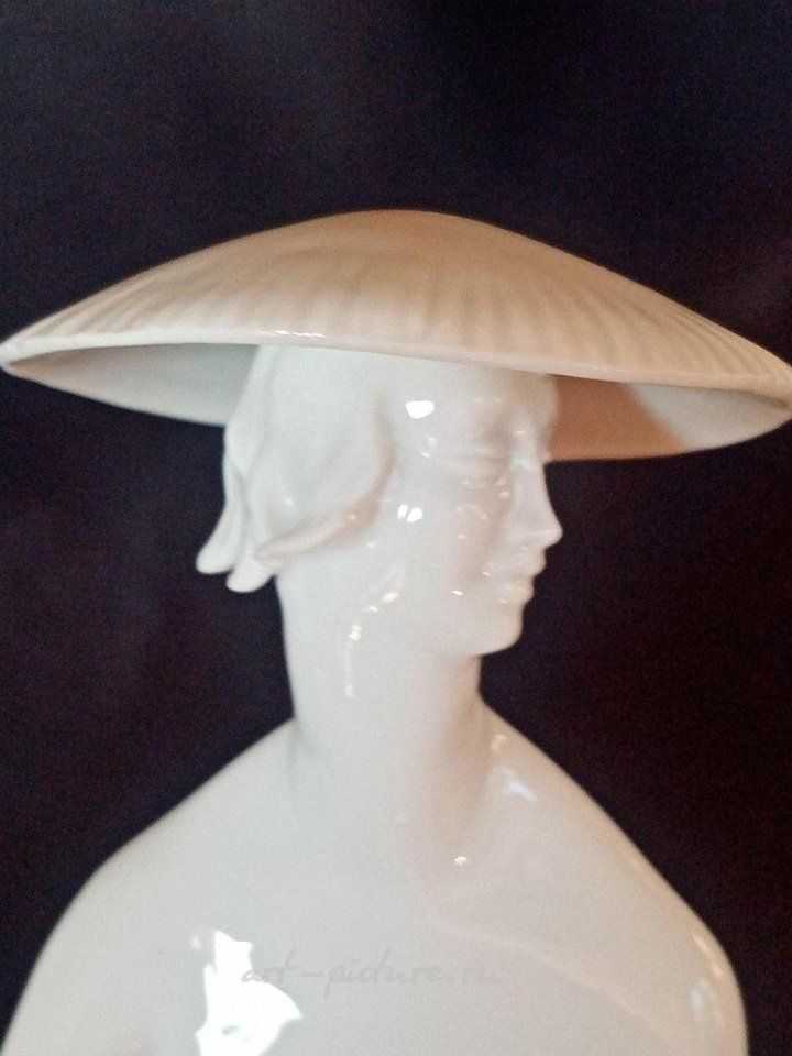 Royal Vienna Porcelain , ROYAL VIENNA - Art Deco Female Porcelian Nude Figure