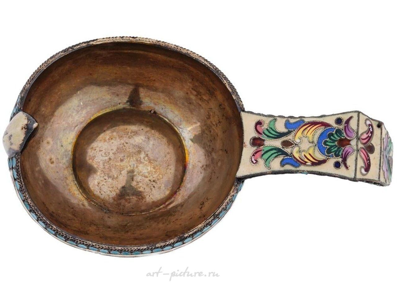 Русское серебро , Русский серебряный ковш с позолотой и эмалью