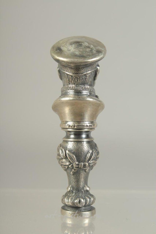 Русское серебро , Русская серебряная печатка для письменного стола 1870-11 года с инкрустацией бриллиантами.
