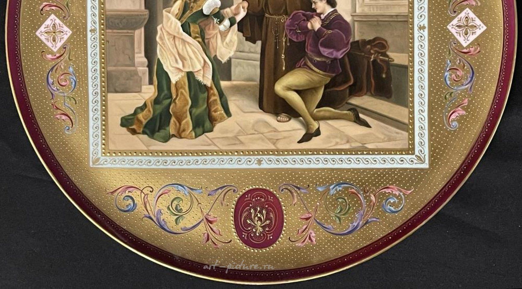 Royal Vienna , Фарфоровая плакетка "Ромео и Джульетта" с золочением и алмазами