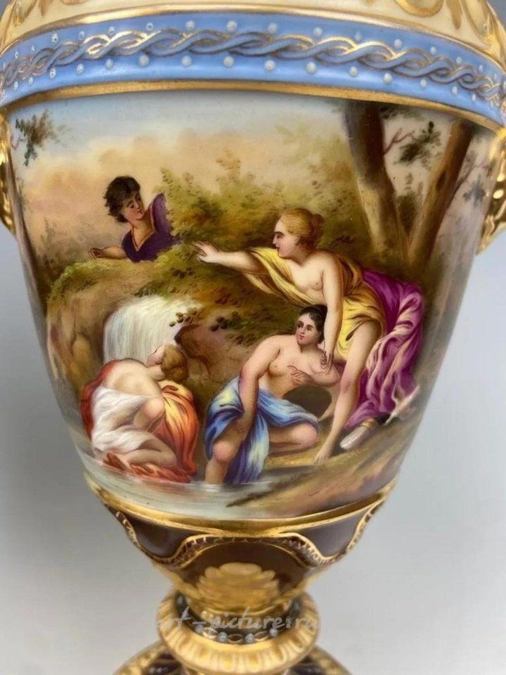 Royal Vienna , Фарфоровые вазы "Королевская Вена" XIX века