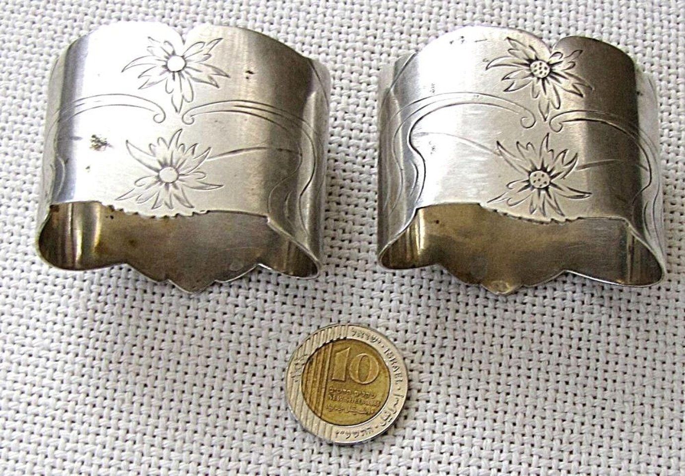 Русское серебро , Пара овальных колец для салфеток из позолоченного серебра