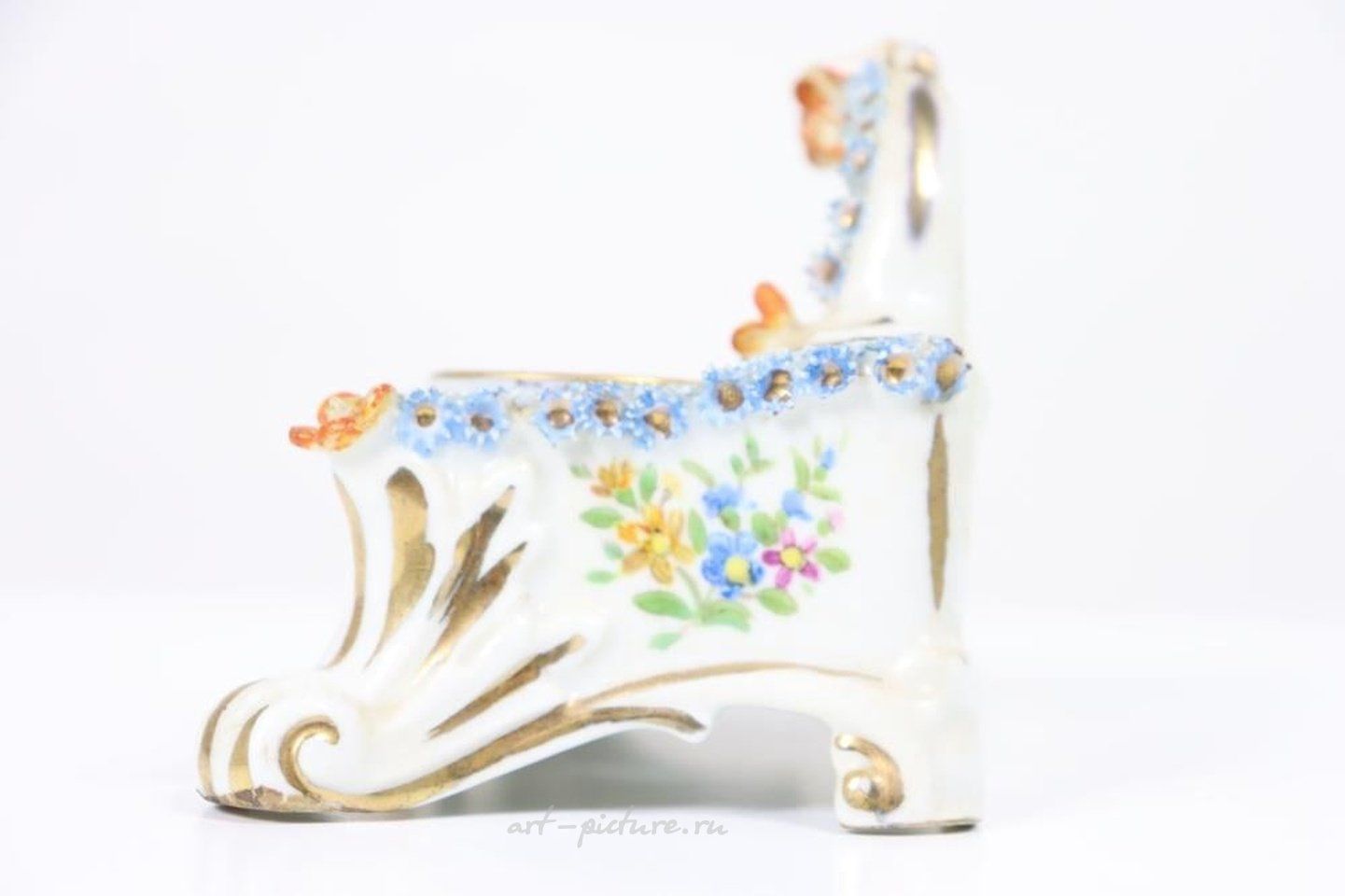 Royal Vienna Porcelain , Diminutive Royal Vienna Porcelain