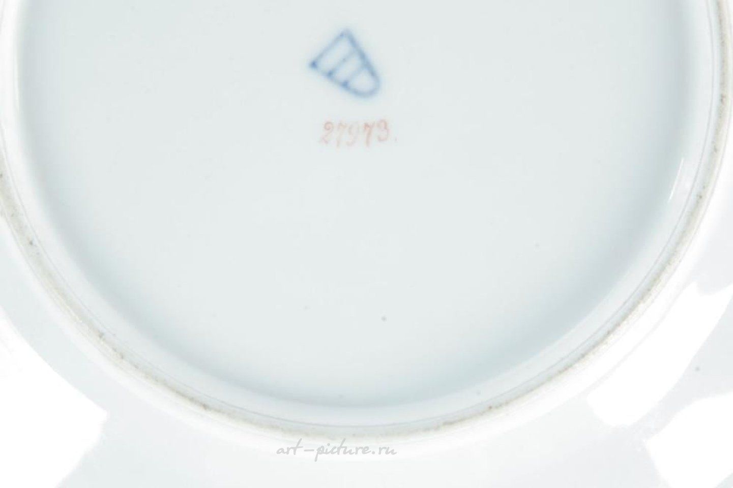 Royal Vienna Porcelain , ROYAL VIENNA PLATE ARTIST SIGNED WAGNER.