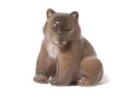Медведь на корточках. Дания, г. Копенгаген, Royal Copenhagen, 1923-1928 гг.