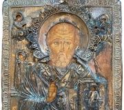 Многоцветная прямоугольная икона на панели с серебряным окладом