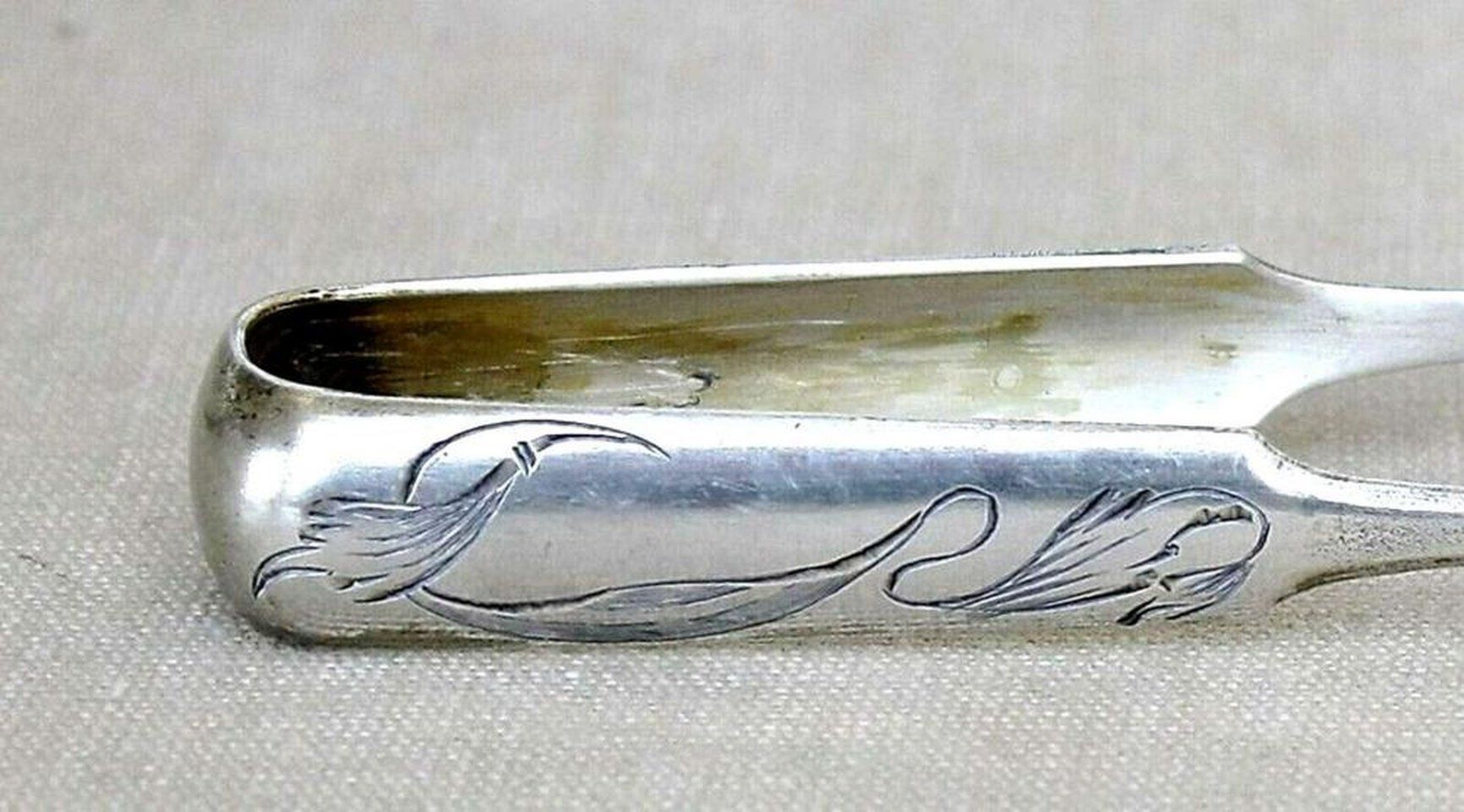 Русское серебро , Щипцы для сахара из позолоченного серебра
