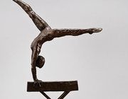 "Гимнастка на бревне". Клеймо "KELSEY '76". Высота - 34 см. Длина / ширина основания: 22,5 х 13 см.
