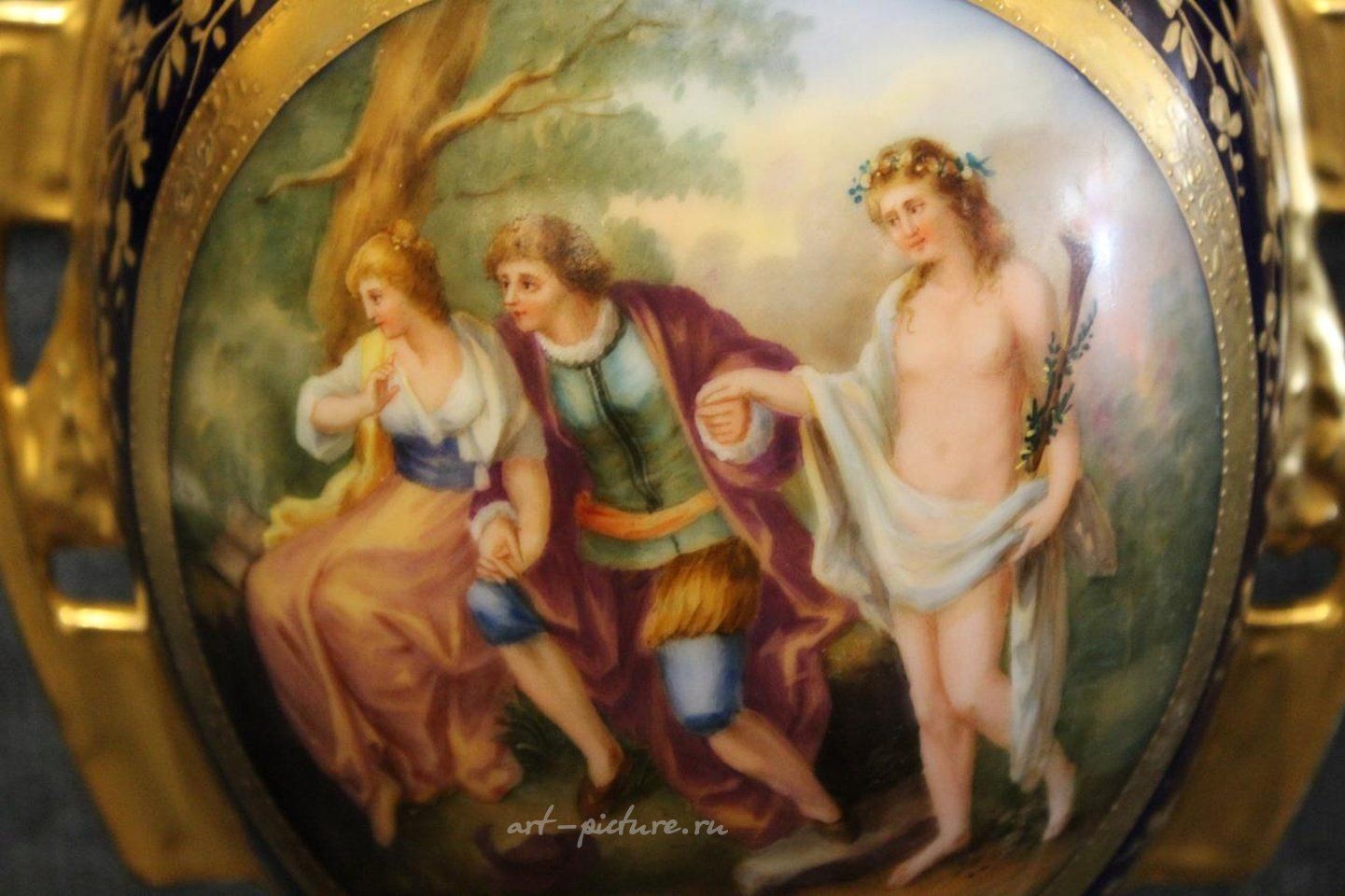 Royal Vienna , Исключительные антикварные фарфоровые кубки Royal Vienna