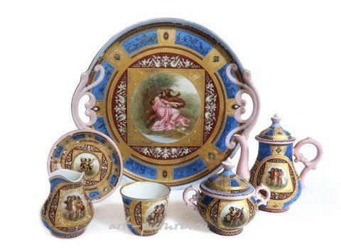 Royal Vienna, Фарфоровый чайный сервиз в стиле Королевской Вены, XIX век