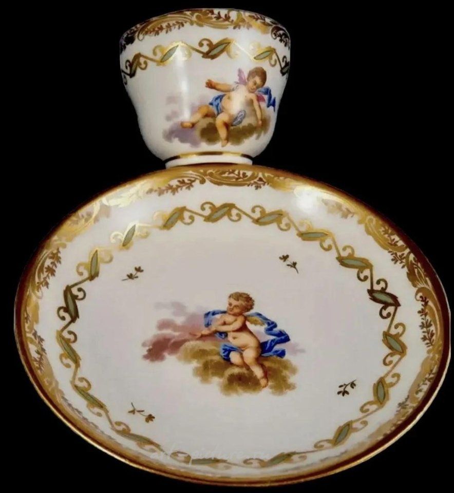 Royal Vienna , Фарфоровая чашка и блюдце "Королевская Вена" 18 века в хорошем состоянии. Стоимость: 1500-2000 долларов.