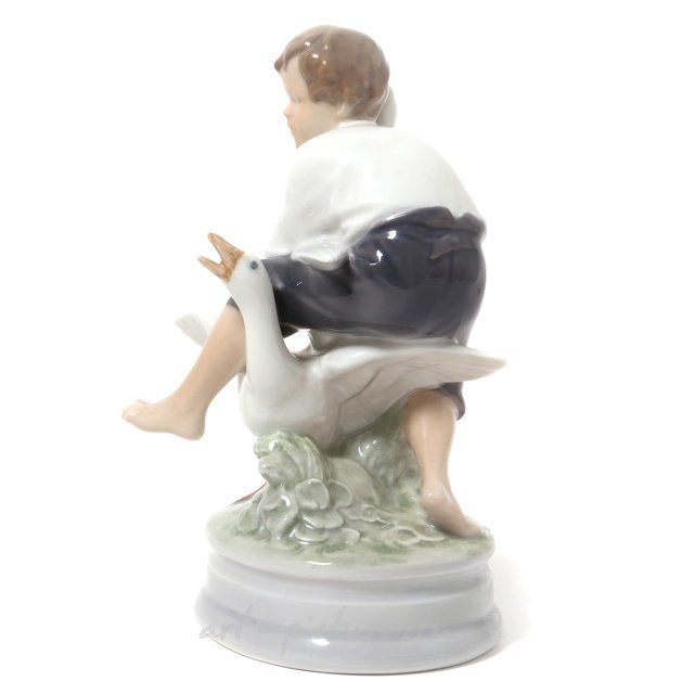 Похититель гусей. Дания, г. Копенгаген, Royal Copenhagen