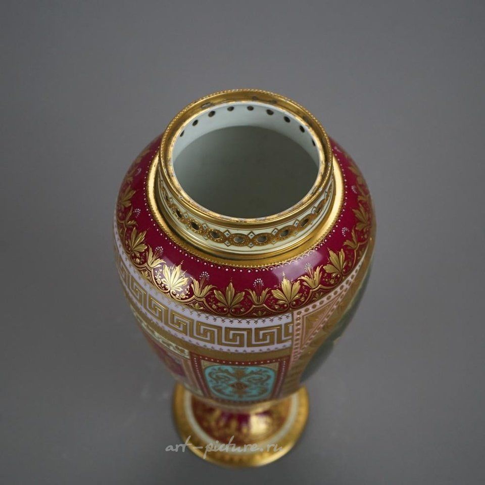 Royal Vienna , Старинная австрийская фарфоровая урна Royal Vienna, около 1890 года