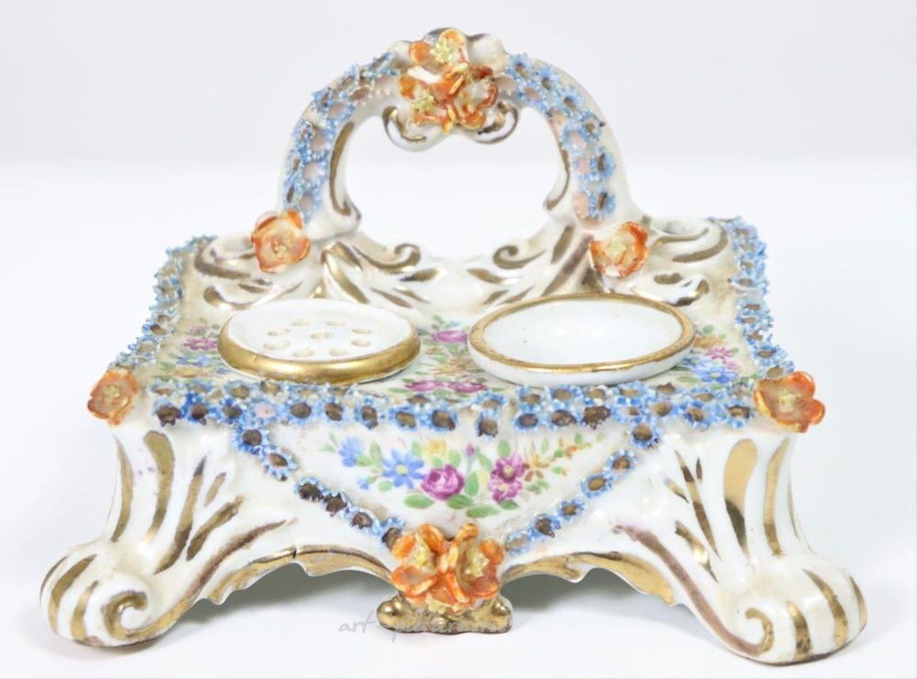 Royal Vienna Porcelain , Diminutive Royal Vienna Porcelain