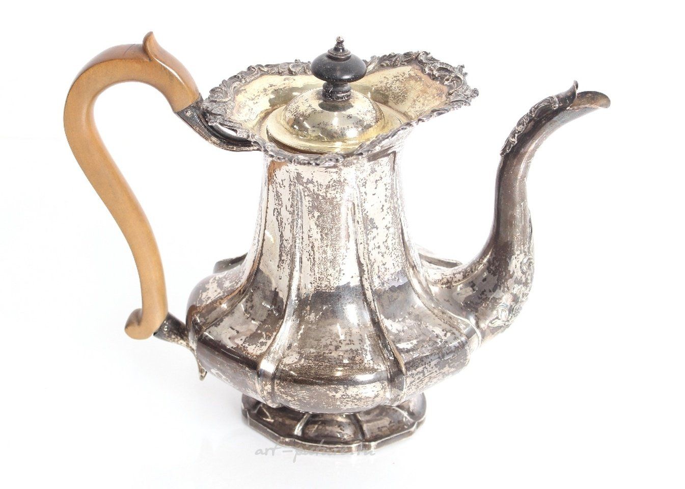 Русское серебро , Кофейник из русского серебра рифленой формы