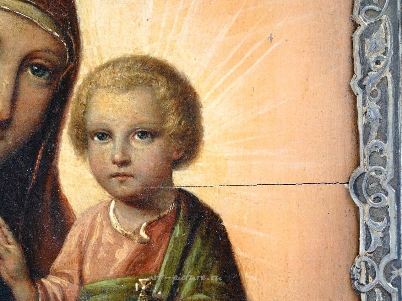 Русское серебро , Русская икона Богородицы в серебряном эмалевом окладе