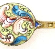 Русская серебряная ложка с эмалью. - Россия, XIX век. - 6,...