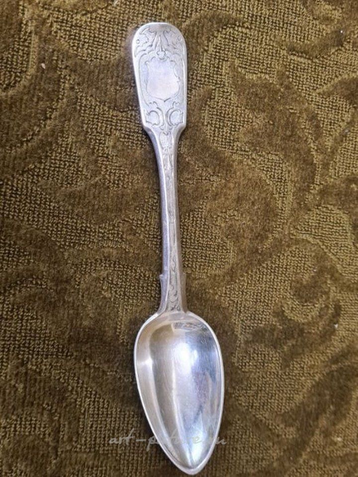 Русское серебро , Русская серебряная ложка с гравировкой